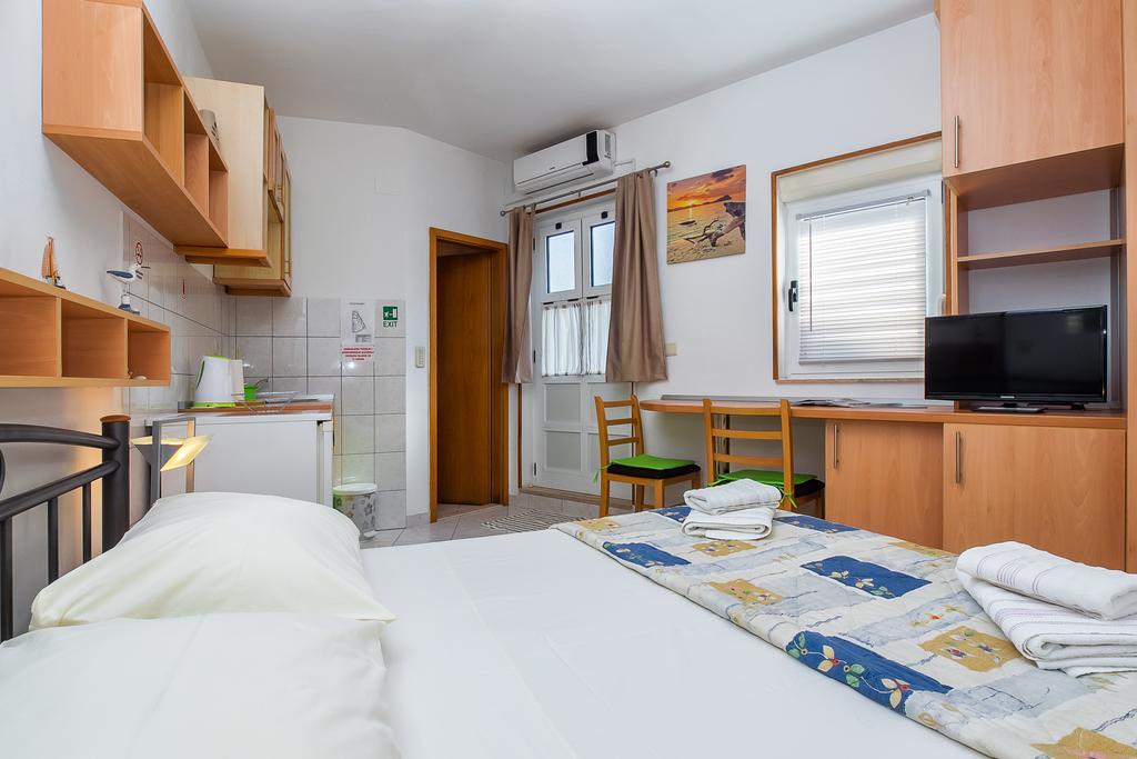 Guesthouse Teta Palmina Split Zewnętrze zdjęcie